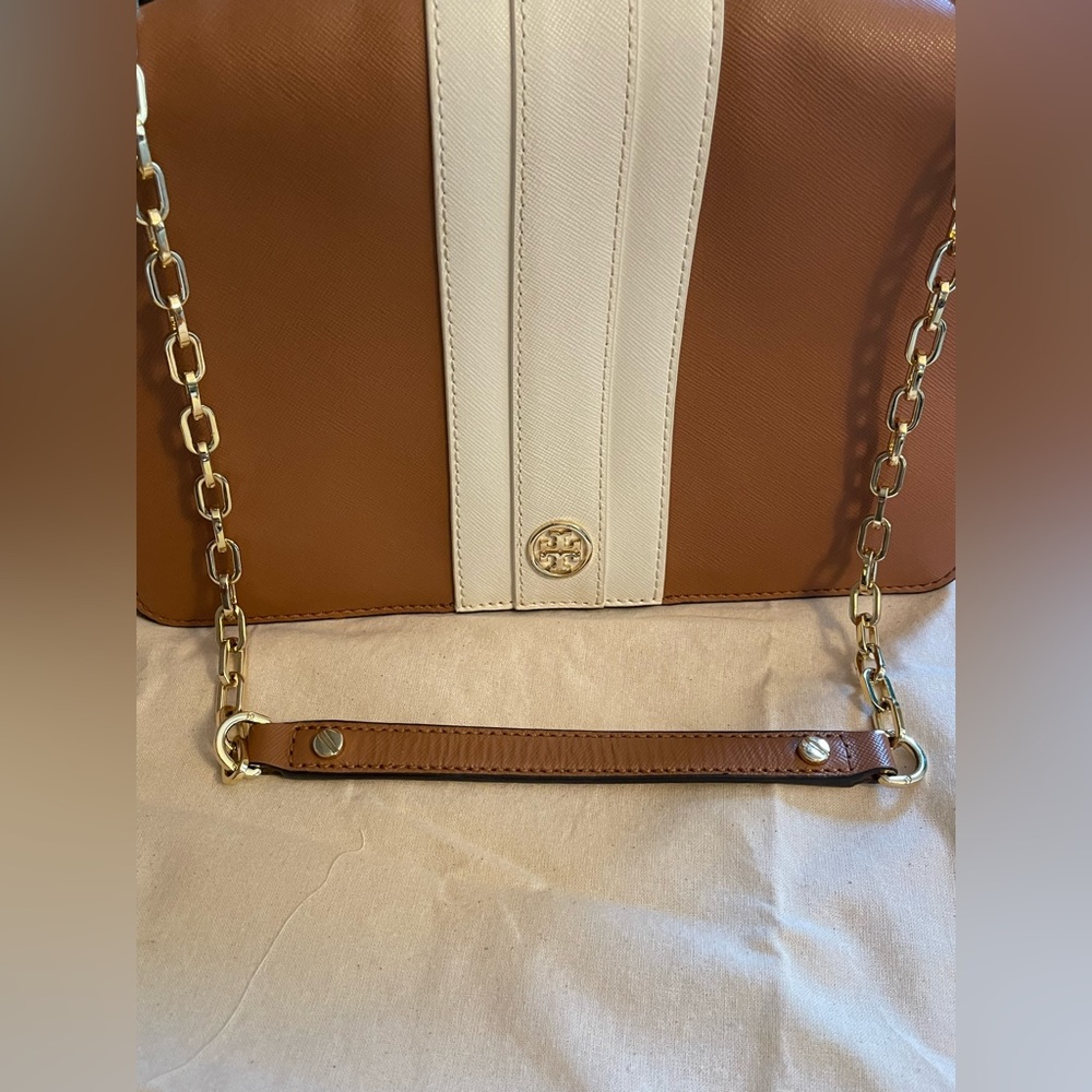 Gorgeous Tory Burch Purse